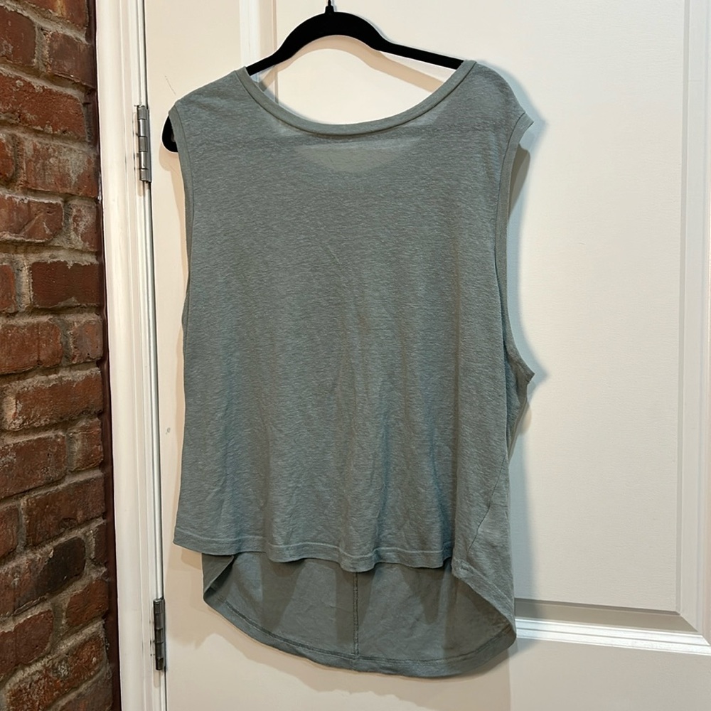 Linen Blend Shell Tank Top - Picture 2 of 4